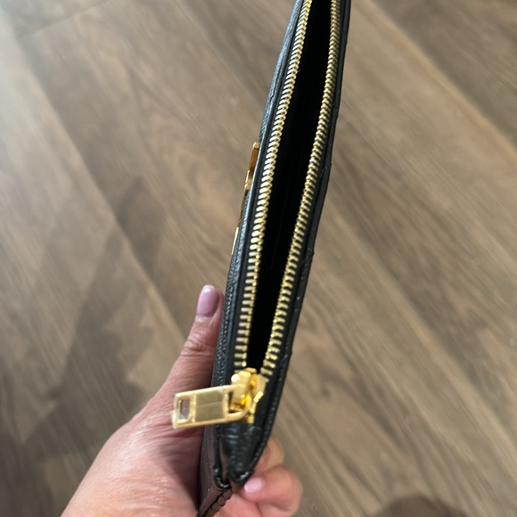 SOLD - EUC Auth Saint Laurent Cassandre Matelasse Zipped Pouch - Leather - Picture 4 of 7